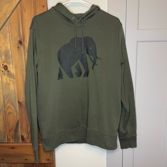 Banana Republic Tops - Banana Republic Womens sweatshirt